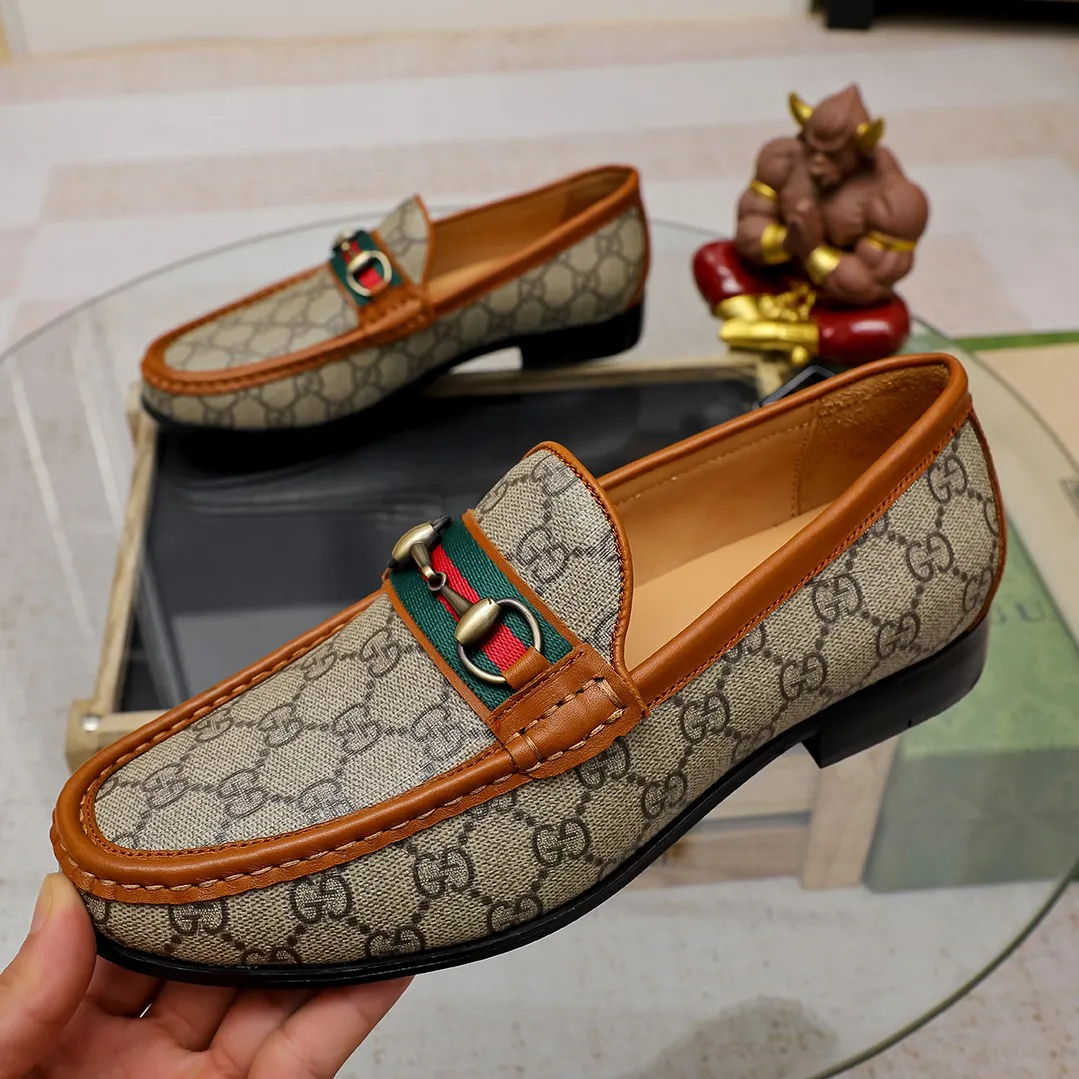 Men's men's shoes 💰420 🆘【GUCCI】Gucci ·🐂里· Hot-selling pea shoes top brand luxury, top quality, the latest fashion pea shoes. The upper is made of original first-layer cowhide. (Full first-layer water-dyed 🐂 leather·inner). The original stylish and stylish soft rubber wear-resistant and non-slip outsole is light and comfortable on the foot, available in 3 colors! Matching code: 38 / 45